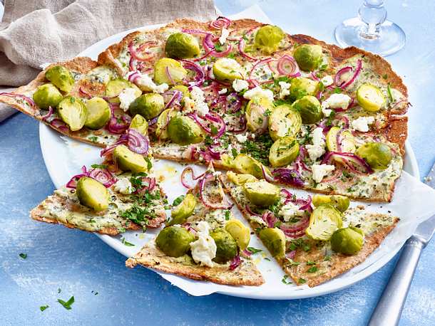 Rosenkohl-Flammkuchen Rezept Rosenkohl-Flammkuchen Rezept