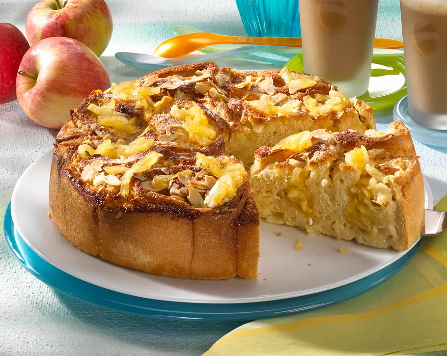 Rosenkuchen mit Äpfeln Rezept Rosenkuchen mit Äpfeln Rezept
