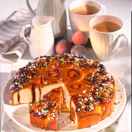 Rosettenkuchen mit Pflaumen Rezept Rosettenkuchen mit Pflaumen Rezept
