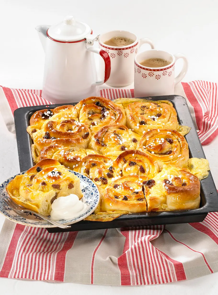 Rosinen-Marzipan-Schnecken-Kuchen Rezept