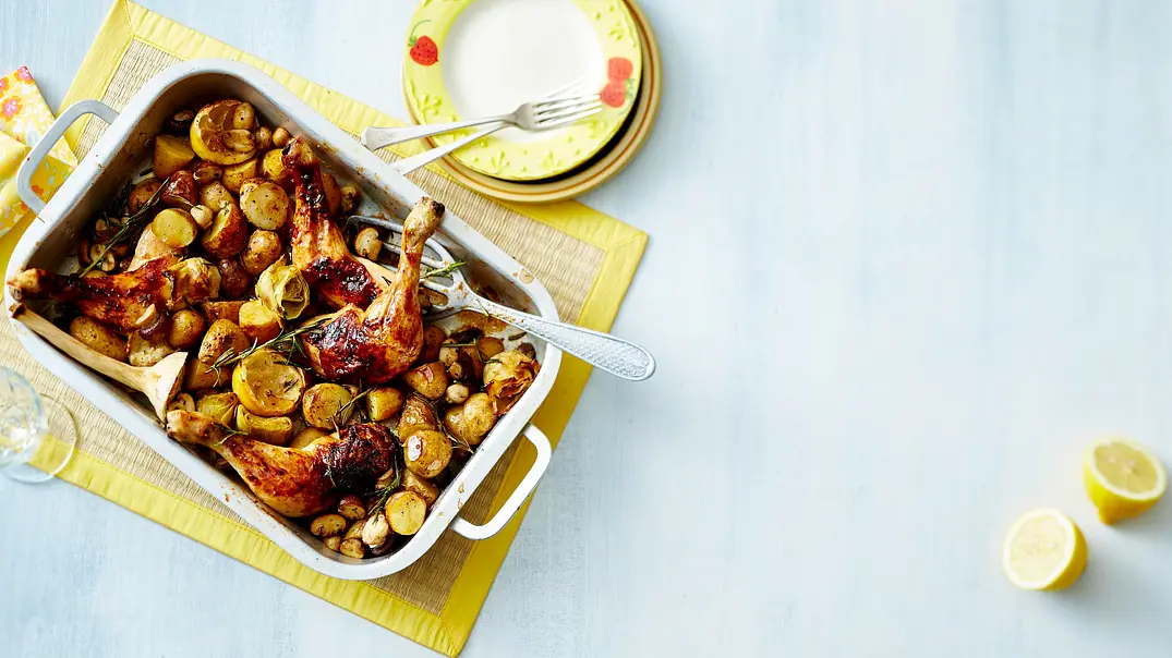 Rosmarin-Bratkartoffeln mit Hähnchen & Pilzen Rezept - Foto: LECKER @ Bauer Media Group
