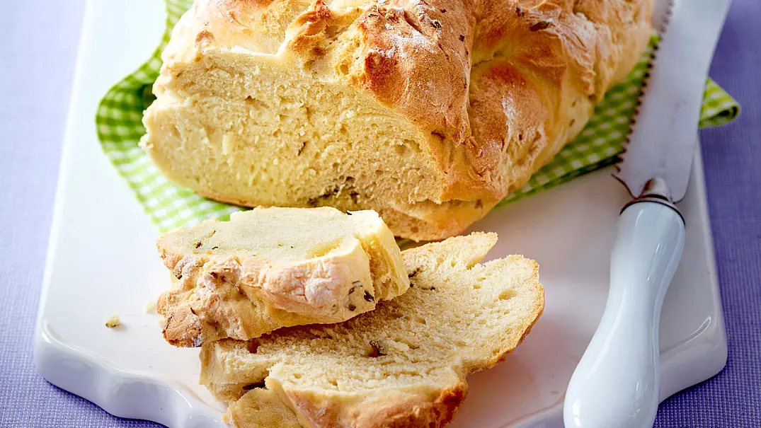 Rosmarin-Ciabatta Rezept - Foto: LECKER @ Bauer Media Group Rosmarin-Ciabatta Rezept - Foto: LECKER @ Bauer Media Group