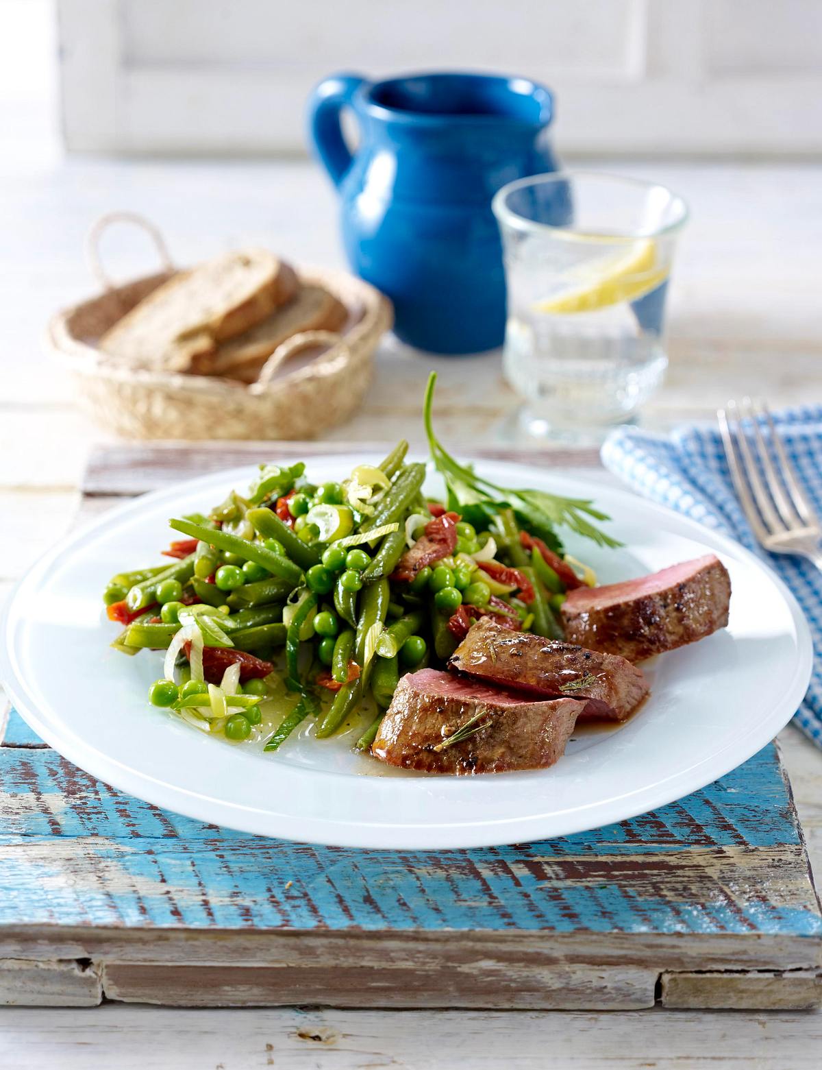 Rosmarin-Lammlachse mit Erbsen-Bohnen-Salat Rezept