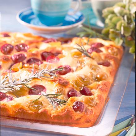 Rosmarin-Traubenkuchen Rezept Rosmarin-Traubenkuchen Rezept