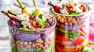Röstgemüse-Salat für die nächste Schicht Rezept - Foto: LECKER @ Bauer Media Group Röstgemüse-Salat für die nächste Schicht Rezept - Foto: LECKER @ Bauer Media Group