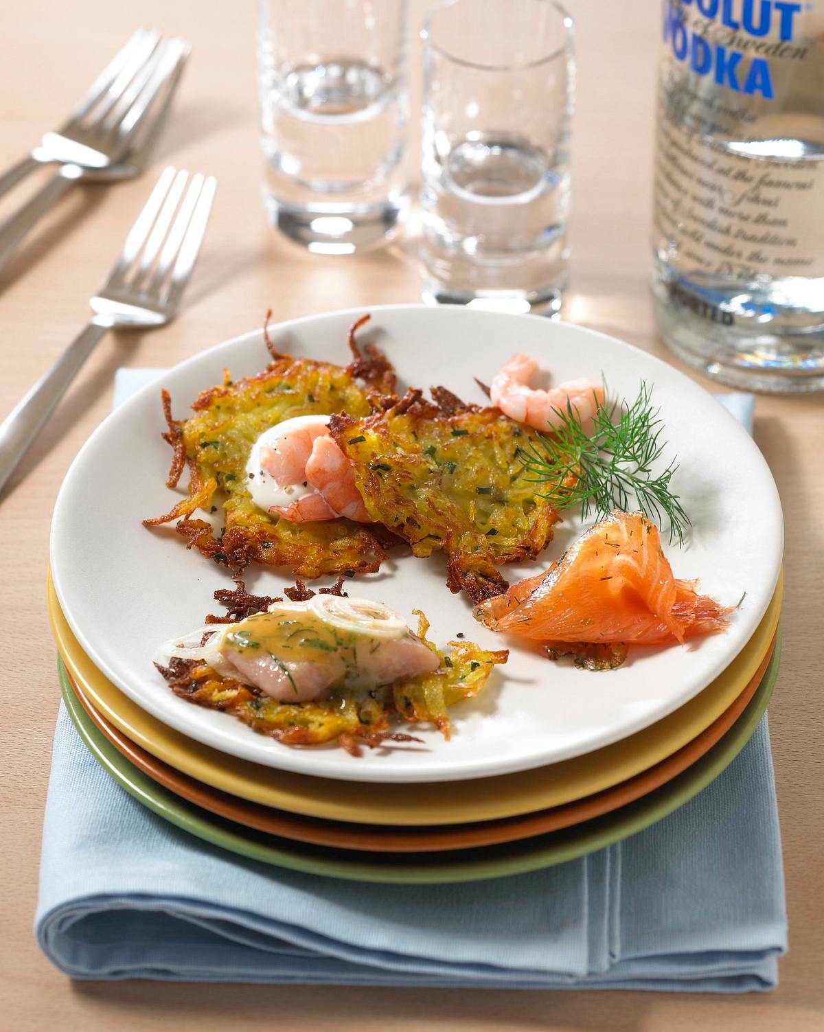 Rösti mit Graved Lachs, Senfheringen und Shrimps Rezept