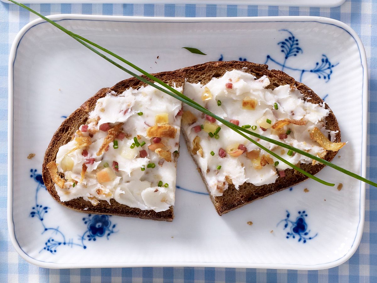 Röstzwiebel-Schinken-Schmalz Rezept