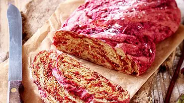 veganer Hefezopf Rezept - Foto: LECKER @ Bauer Media Group veganer Hefezopf Rezept - Foto: LECKER @ Bauer Media Group