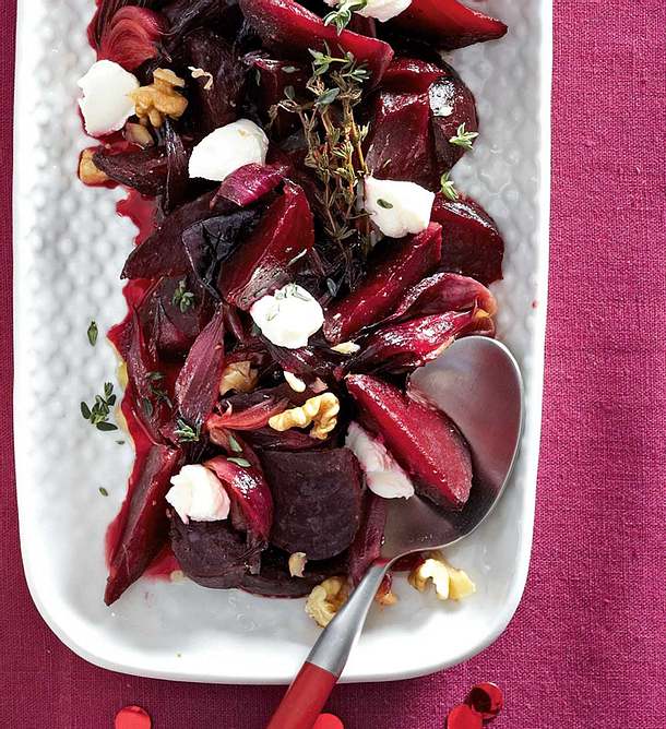 Rote-Bete-Salat mit Frischkäseflocken Rezept | LECKER