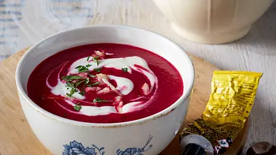 Rote-Bete-Suppe Rezept - Foto: LECKER @ Bauer Media Group