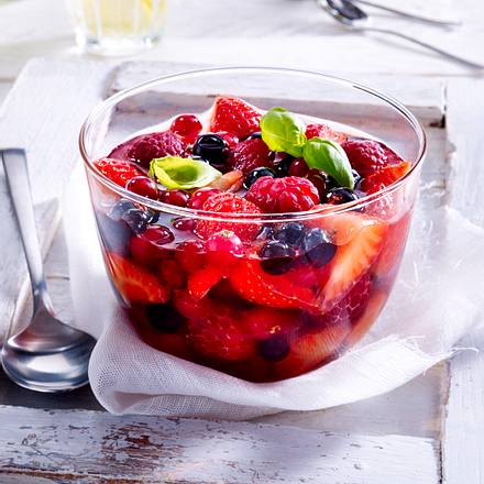 Rote Früchte-Gelee mit Basilikum Rezept Rote Früchte-Gelee mit Basilikum Rezept