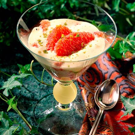 Rote Grapefruit-Filets mit Pistazienzabaione Rezept