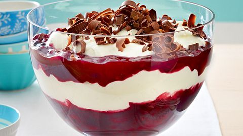 Rote Grütze-Mascarpone-Schichtspeise Rezept - Foto: House of Food / Bauer Food Experts KG