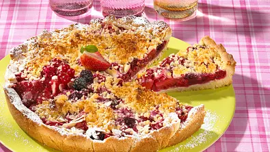 Rote Grütze Streuselkuchen Rezept - Foto: LECKER @ Bauer Media Group