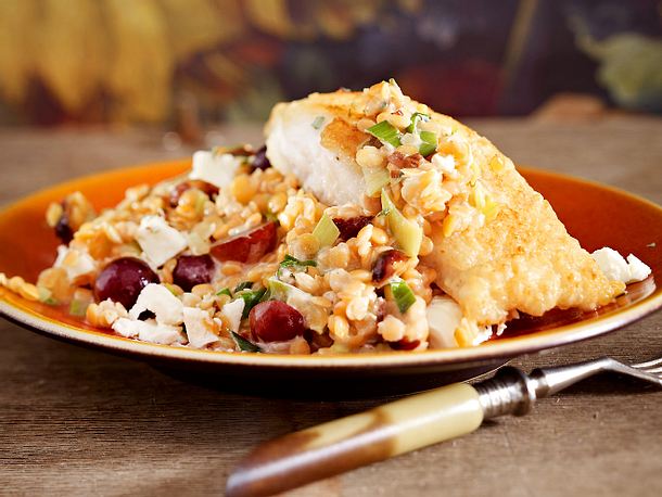 Rote-Linsen-Traubensalat mit Lengfisch Rezept Rote-Linsen-Traubensalat mit Lengfisch Rezept