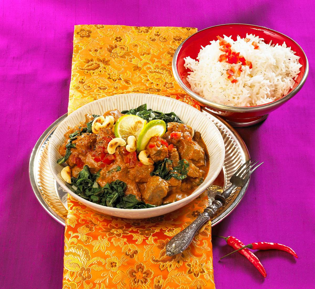 Rotes Lammcurry mit Mangold Rezept