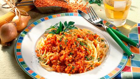 Rotes Linsencurry mit Spaghetti Rezept - Foto: Maass