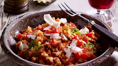 Rotes Risotto milanese Rezept - Foto: LECKER @ Bauer Media Group