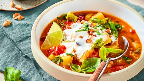 Rotes Spitzkohl-Curry Rezept - Foto: House of Food / Bauer Food Experts KG