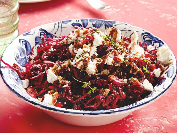 Rotkohl-Rote-Bete-Salat mit Feta Rezept