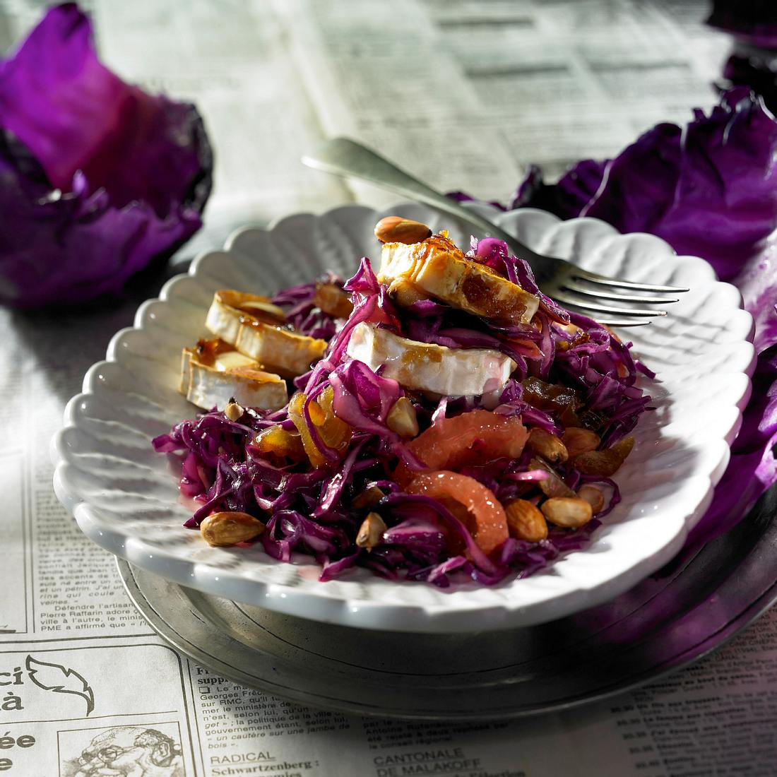 Rotkohlsalat mit Grapefruit und Ziegenkäse Rezept Rotkohlsalat mit Grapefruit und Ziegenkäse Rezept