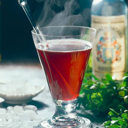 Rotwein-Johannisbeer-Punsch Rezept