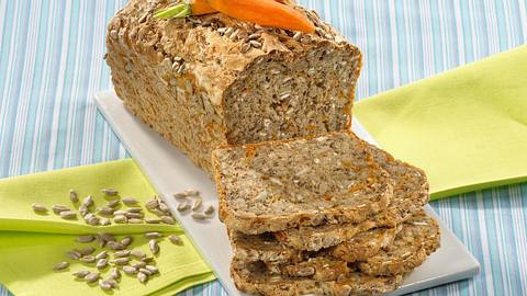 Rüblibrot mit Sonnenblumenkernen Rezept - Foto: Först, Thomas