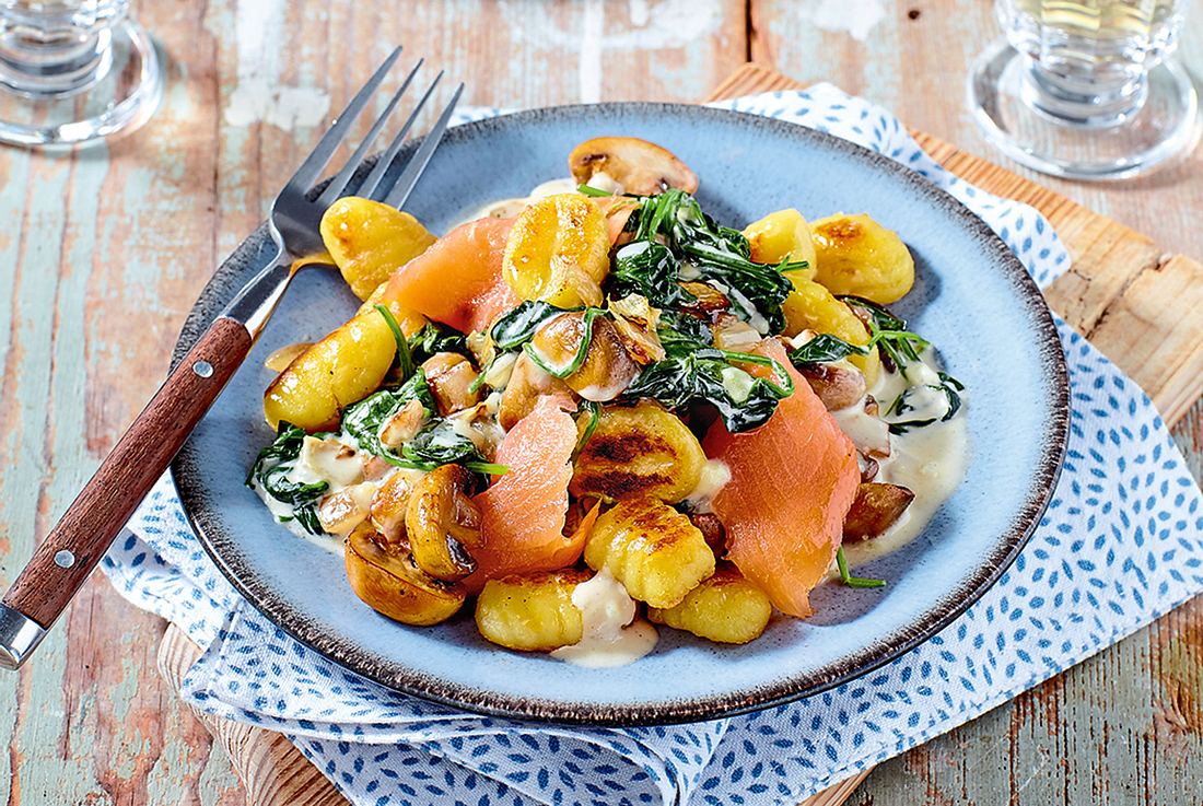 Gnocchi Mit Lachs Und Spinat