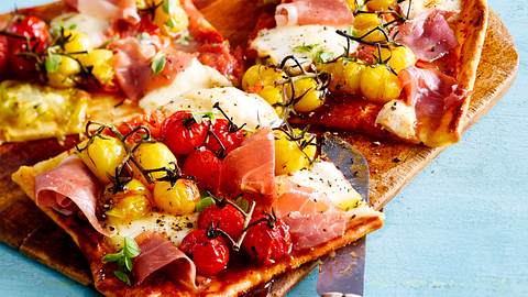 Rückkehr der Tomatenpizza Rezept - Foto: House of Food / Bauer Food Experts KG
