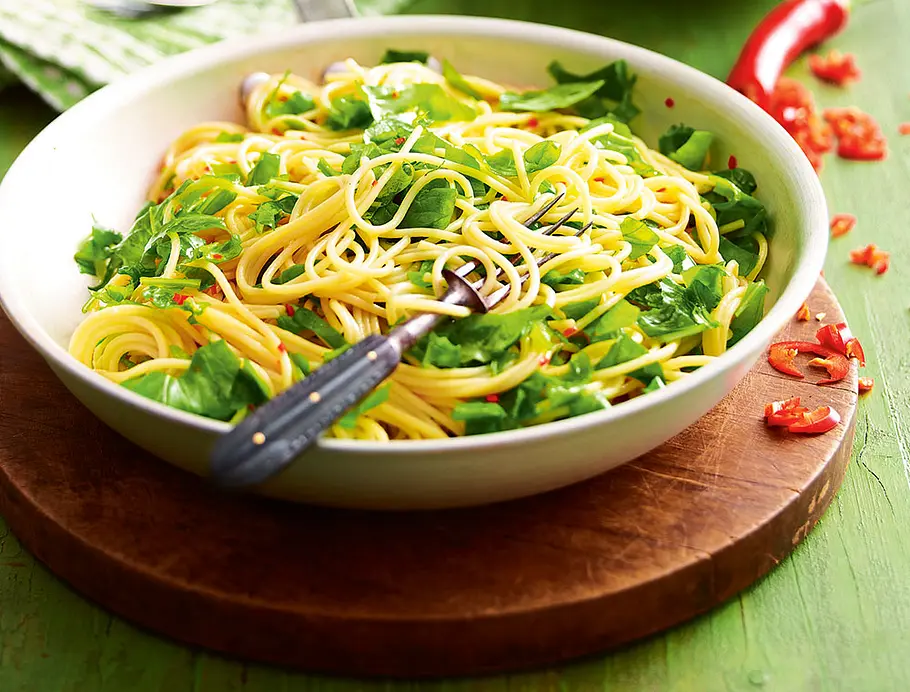 Rucola-Lemon-Spaghetti mit Chili-Öl Rezept Rucola-Lemon-Spaghetti mit Chili-Öl Rezept