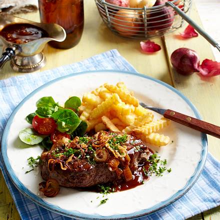 Rumpsteak mit Bier-Zwiebel-Soße Rezept Rumpsteak mit Bier-Zwiebel-Soße Rezept