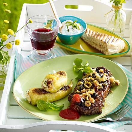 Rumpsteak mit gefüllter Spitzpaprika Rezept Rumpsteak mit gefüllter Spitzpaprika Rezept