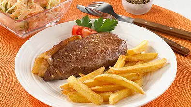 Rumpsteak mit Pommes Rezept - Foto: LECKER @ Bauer Media Group