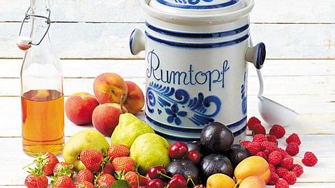 Rumtopf Rezept - Foto: House of Food / Bauer Food Experts KG