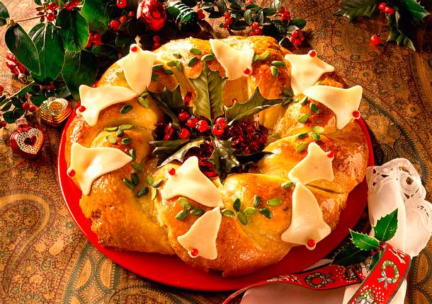 Runder Kirsch-Quarkstollen Rezept Runder Kirsch-Quarkstollen Rezept