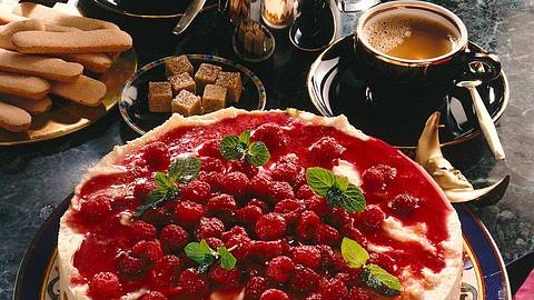 Russische Festtagstorte Rezept - Foto: House of Food / Bauer Food Experts KG