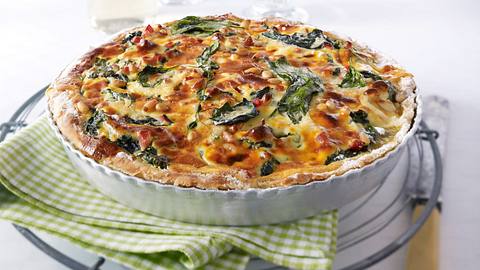 Rustikale Bauernquiche mit Spinat Rezept - Foto: House of Food / Bauer Food Experts KG