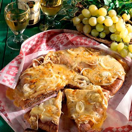 Rustikales Käse-Fladenbrot Rezept