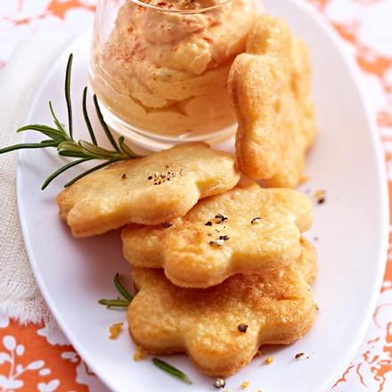 Sablés au parmesan et mousse de poivron Rezept Sablés au parmesan et mousse de poivron Rezept