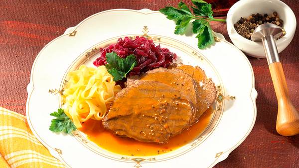 Sächsischer Sauerbraten Rezept - Foto: House of Food / Bauer Food Experts KG