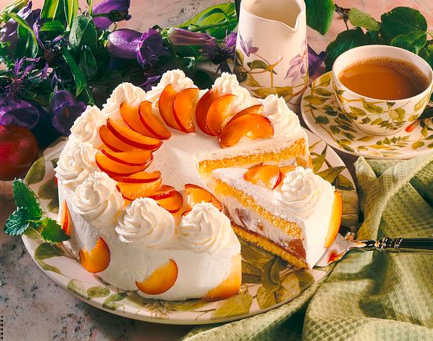 Safran-Pflaumen-Torte Rezept