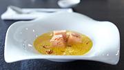 Safran-Tomatensuppe mit Lachs Rezept - Foto: House of Food / Bauer Food Experts KG