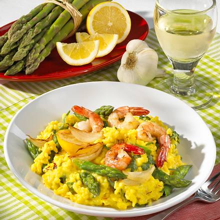Safranrisotto mit grünem Spargel und Scampi Rezept Safranrisotto mit grünem Spargel und Scampi Rezept