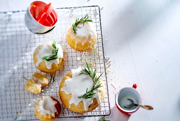 Saftige Gugelchen aus Marzipan-Überbleibseln Rezepte