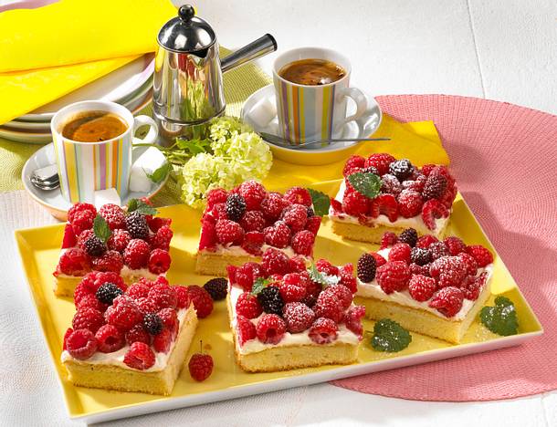 Saftige Himbeer-Schnitten Rezept Saftige Himbeer-Schnitten Rezept
