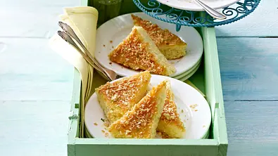 Saftige Karibik-Schnitten mit Kokos und Limette Rezept - Foto: LECKER @ Bauer Media Group