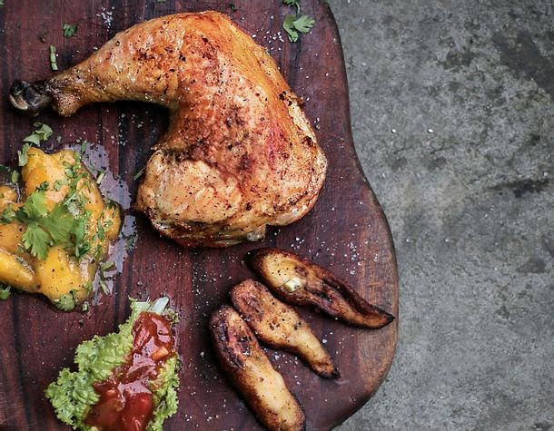Saftige Keulen zum Knabbern Rezept Saftige Keulen zum Knabbern Rezept