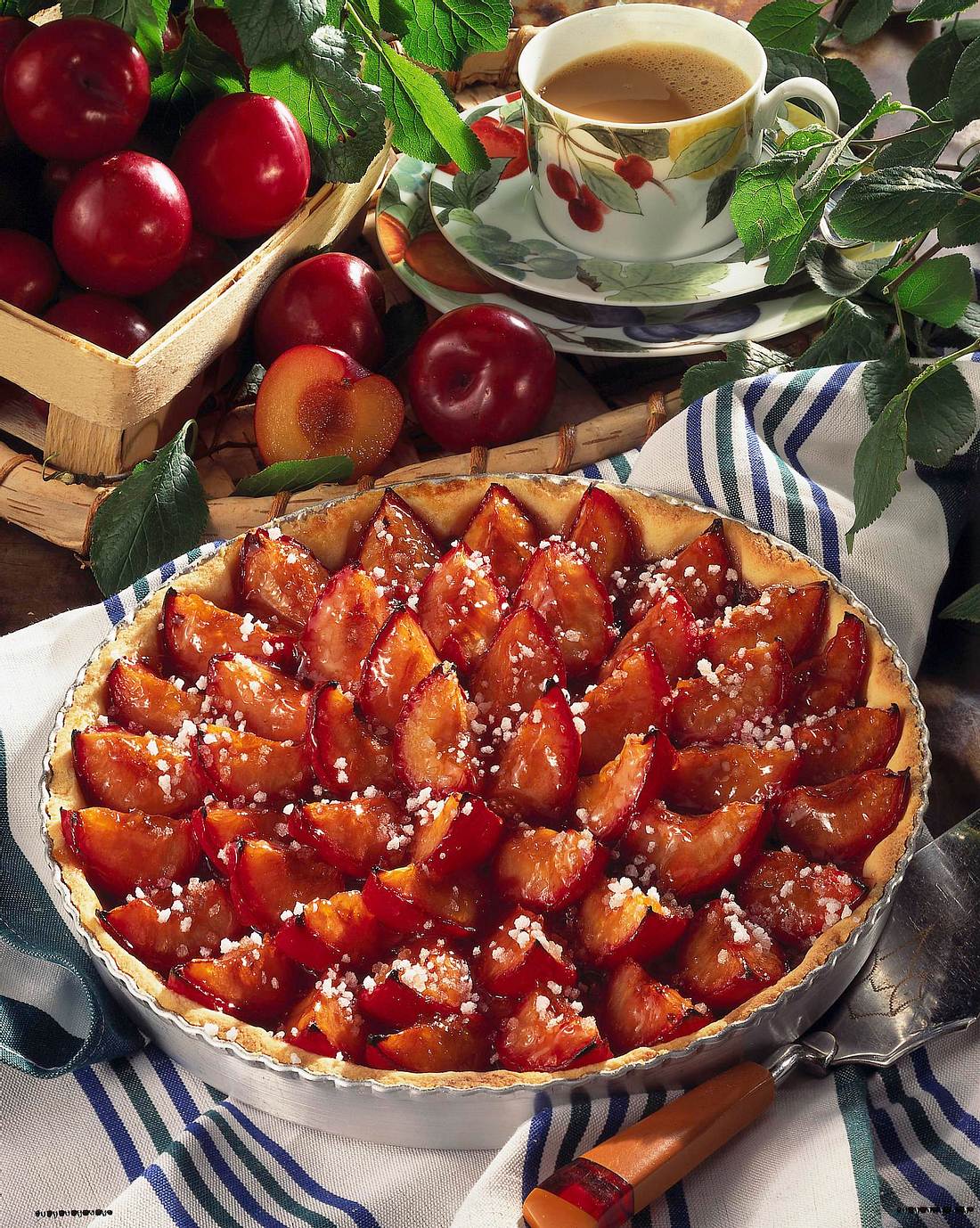 Saftige Pflaumentarte Rezept | LECKER