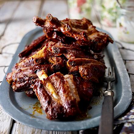 Saftige Spareribs mit würziger Grillsoße Rezept