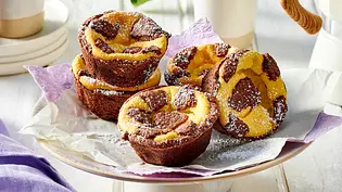 Saftige Zupfkuchen-Muffins Rezept - Foto: LECKER @ Bauer Media Group